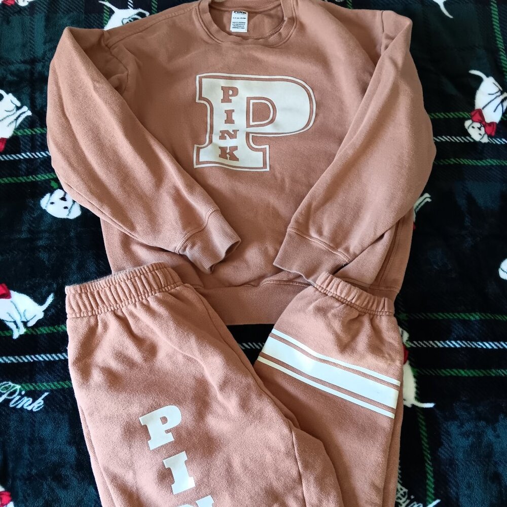 Victoria's secret set pink xs 2 pc jogger crewneck set tan toffee sweatpants swe